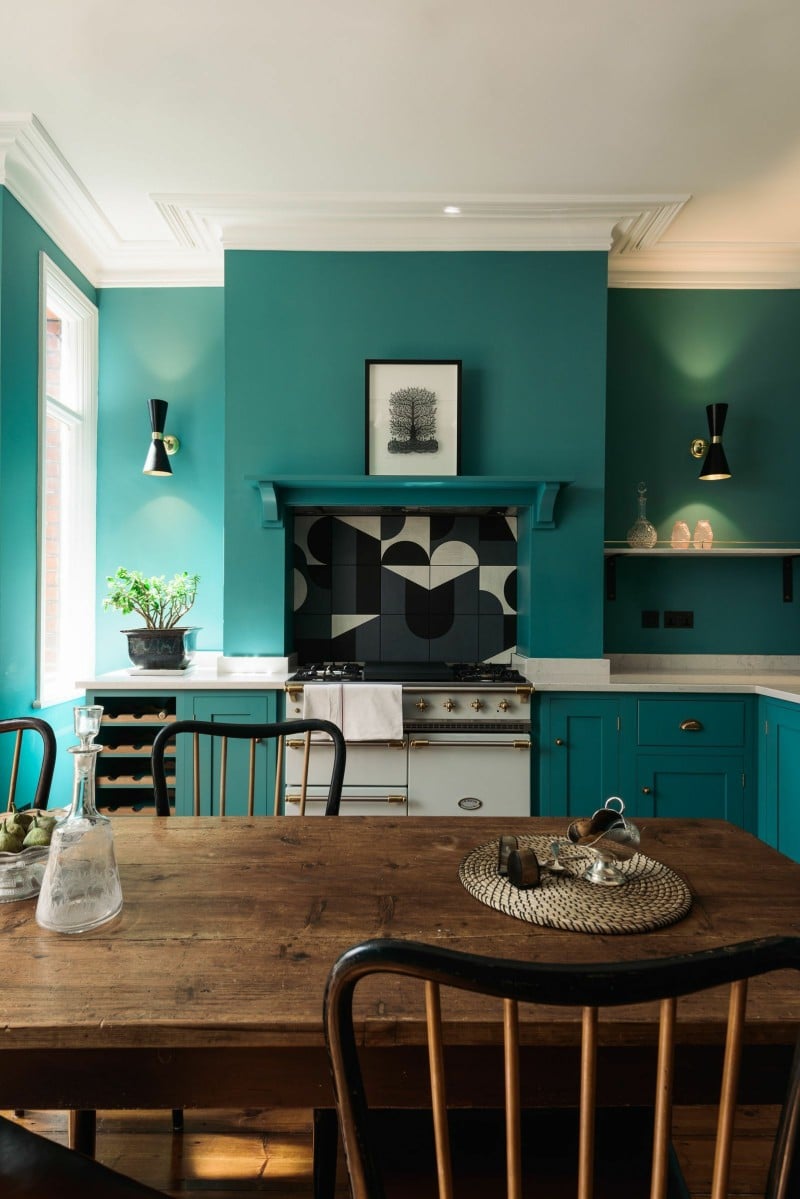 Preto com turquesa na decoração
