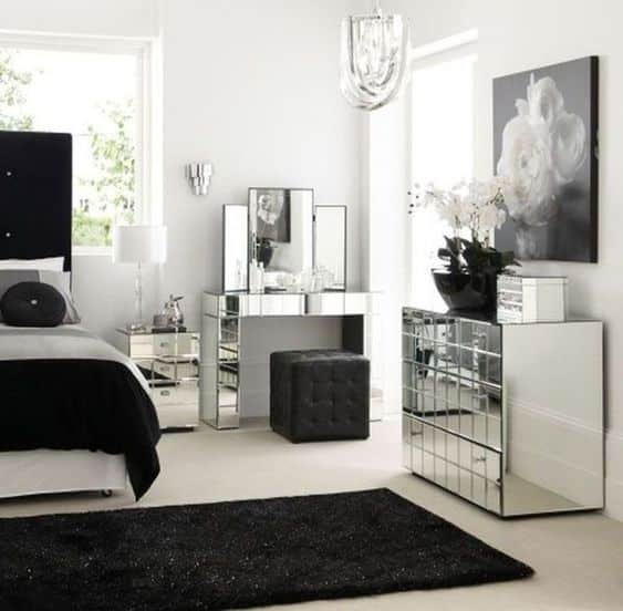 Cores que combinam com preto; Preto com prateado na decoração