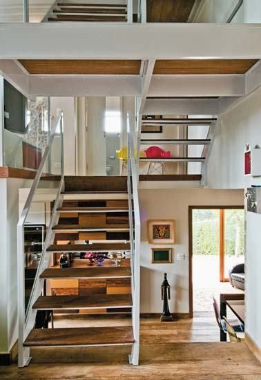 escadas modernas de vidro