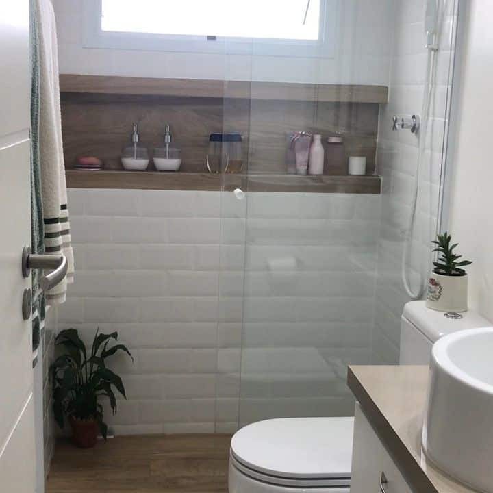 Nicho de porcelanato para banheiro, porcelanato que imita madeira