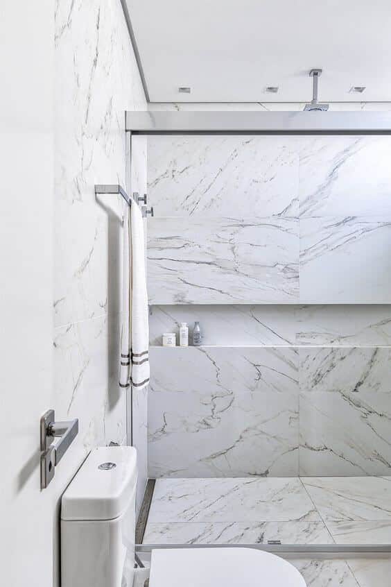 Nicho de porcelanato para banheiro, porcelanato que imita mármore