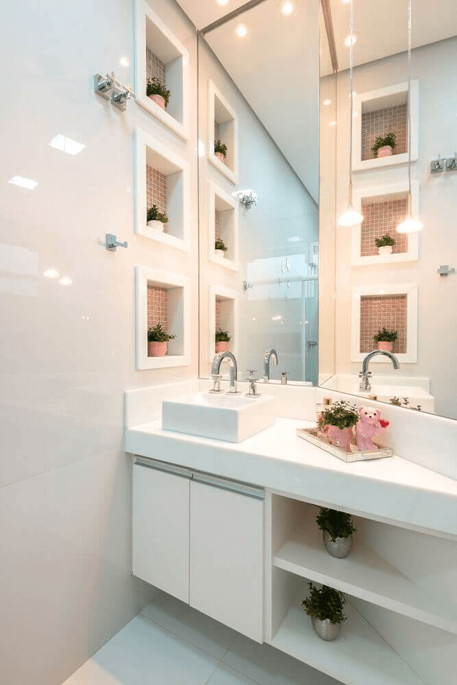 Nicho de porcelanato para banheiro, plantas