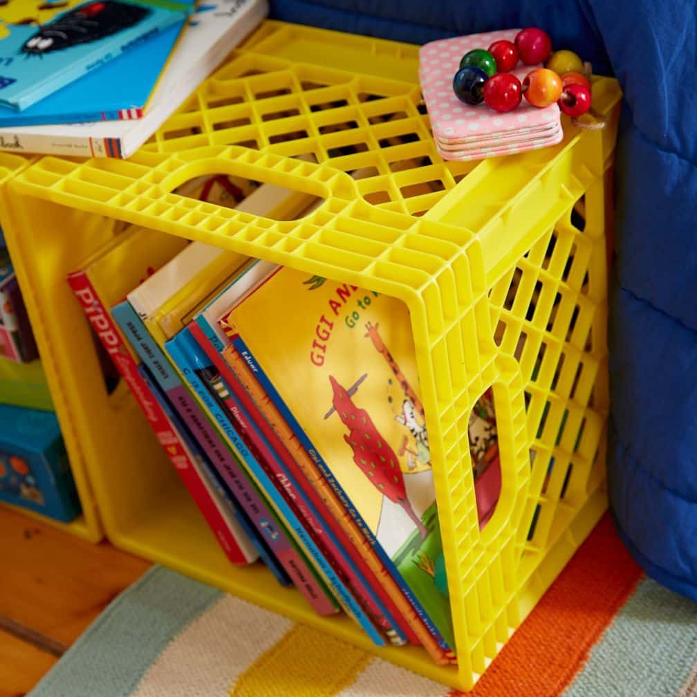 Organizar o quarto das crianças, engradado