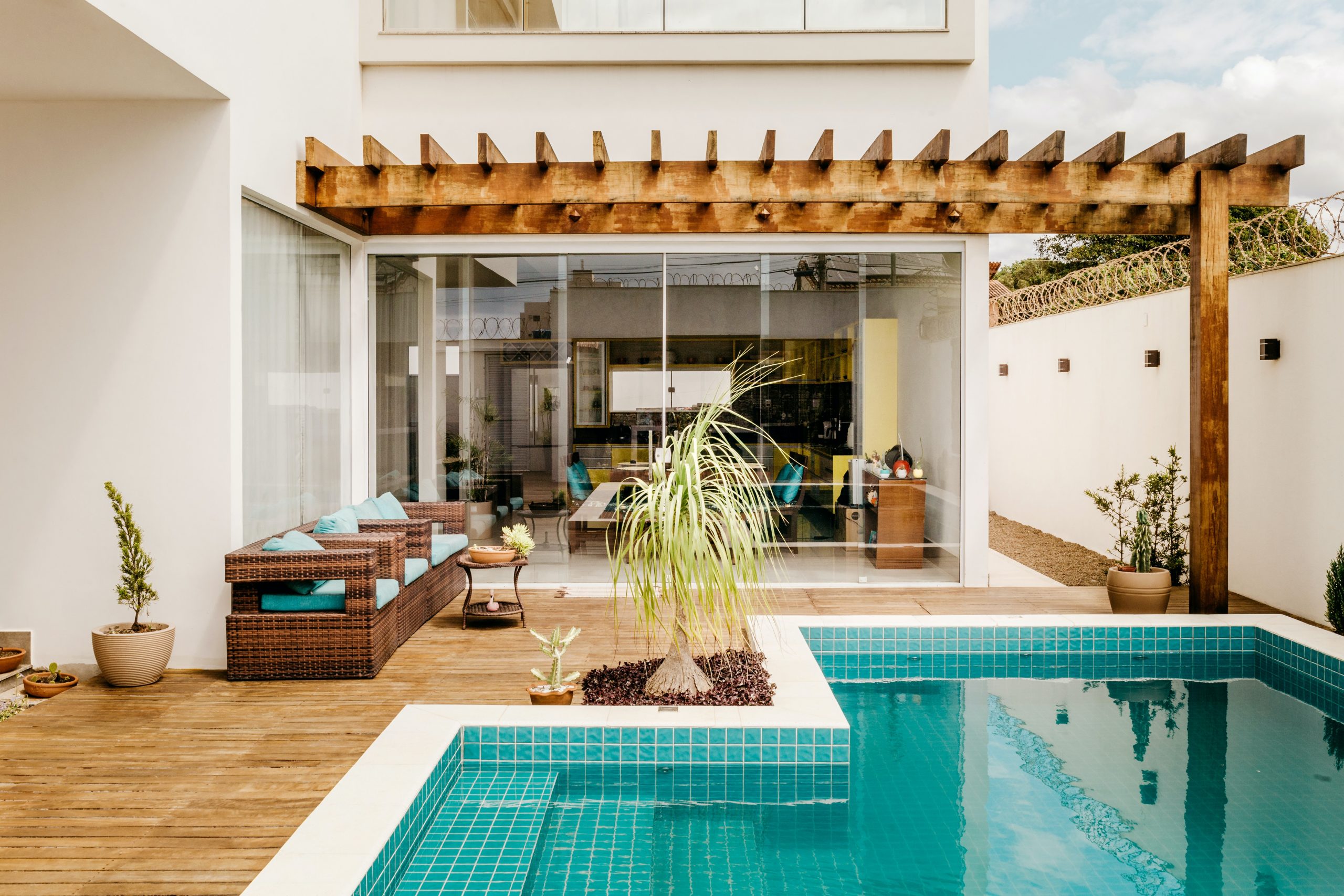 Piscina em espaço pequeno é possível? Garantimos que sim! | Arquiteto ...