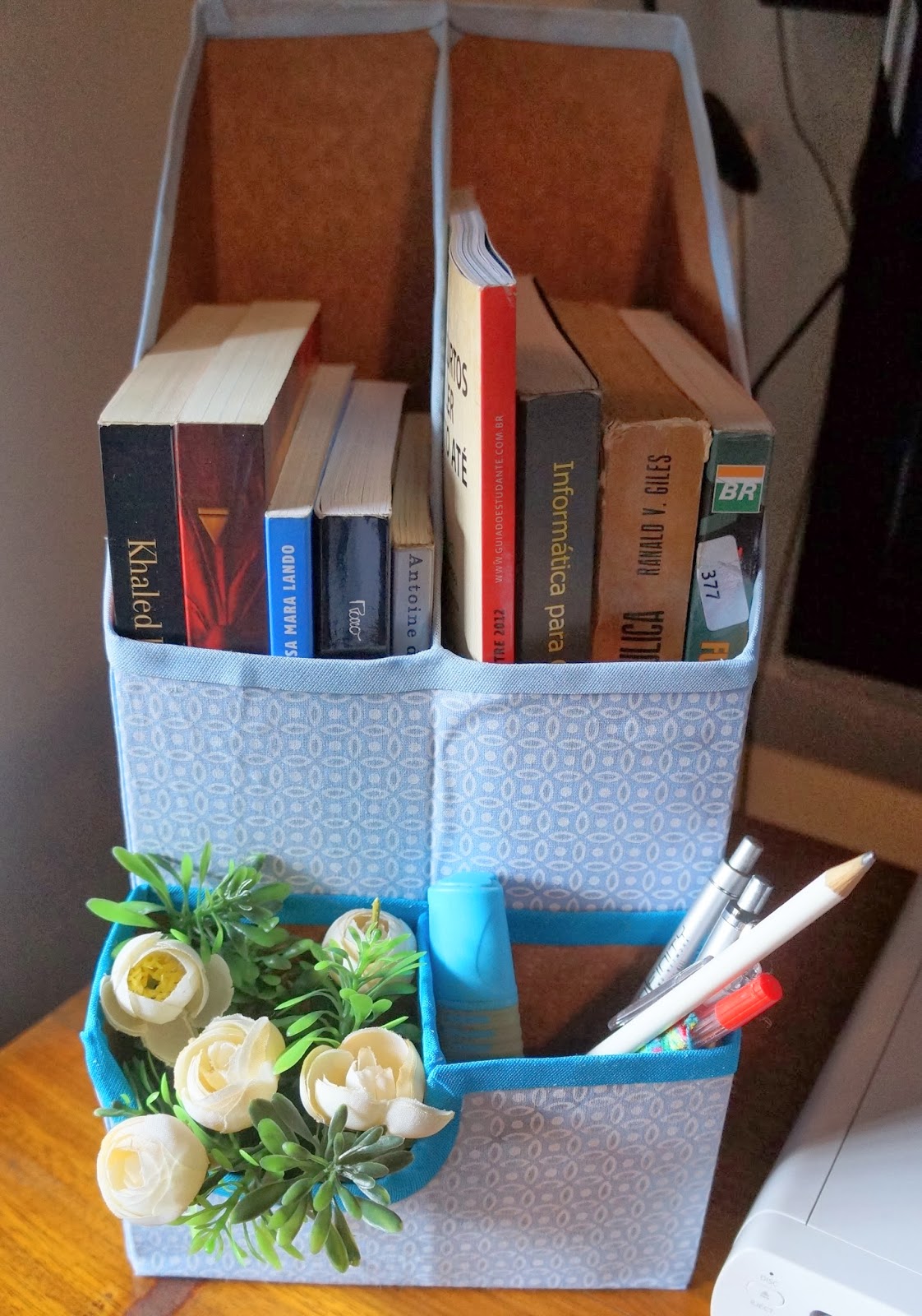 Porta livros de caixa de sabão