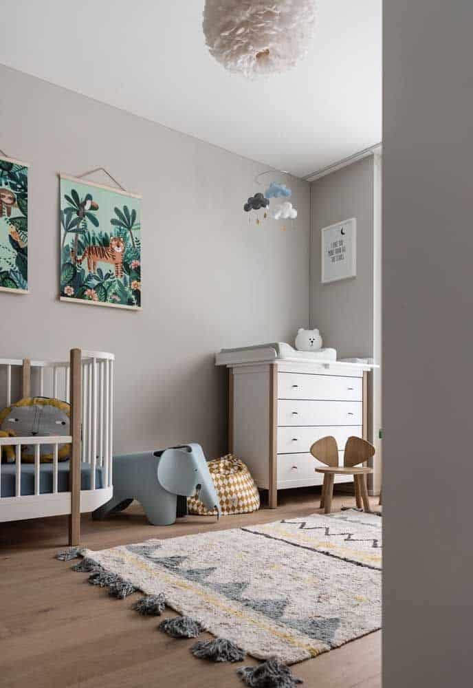 Quarto cinza de bebê