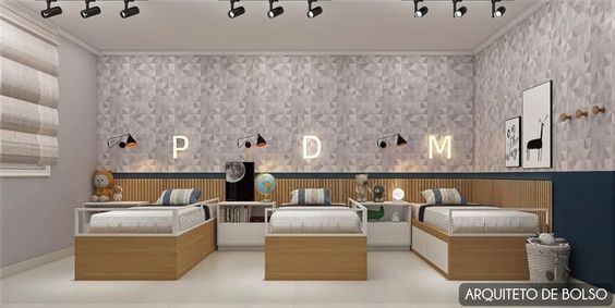 casa pequena com quarto para 3 irmãos